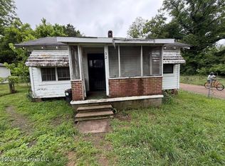 325 Belview Ave, Canton, MS 39046