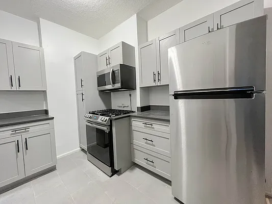 Rented by Compass | media 20