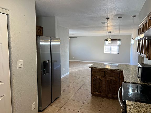 5th image of 1407 N Daniela Ave
