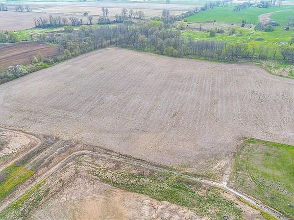 3rd image of 701 Villa Nova Rd