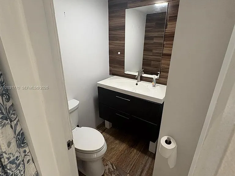 15003 Coconut Ct — Photo 10
