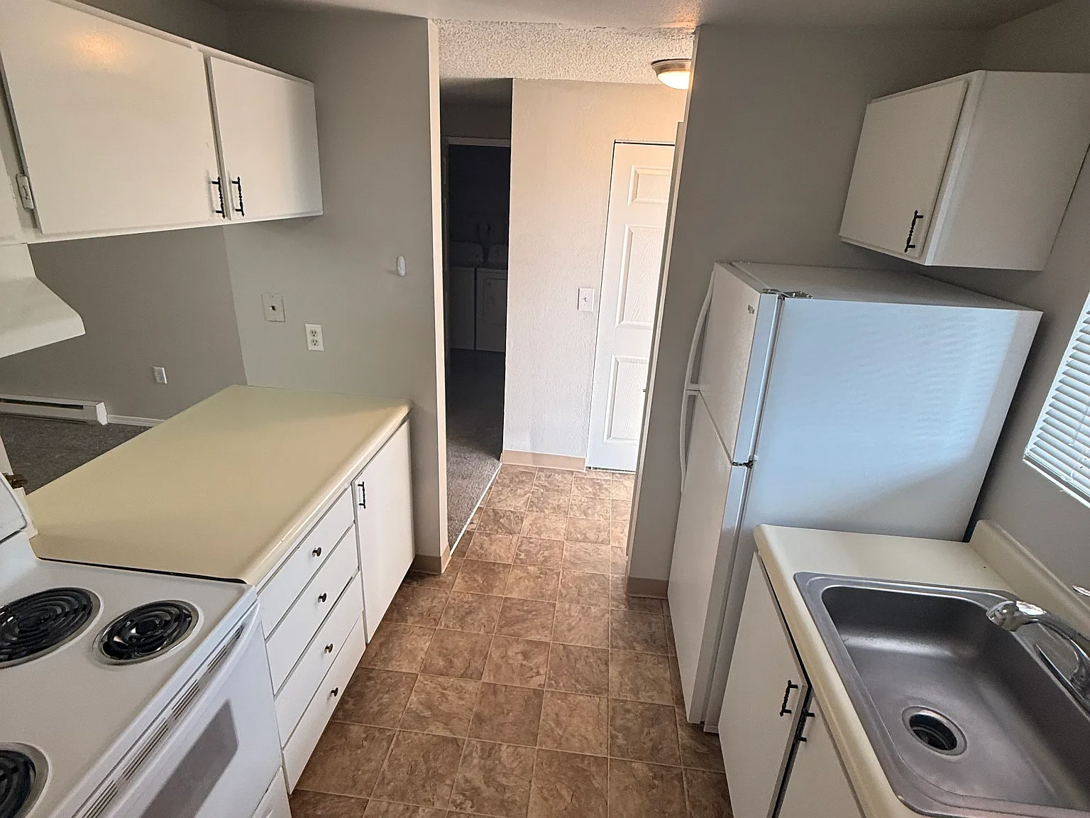 1 bed, 575 sqft, $1,395 — Photo 2