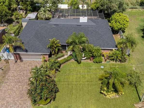 209 S 7th St, Haines City, FL 33844