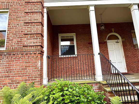 2nd image of 70 Strawberry Hill Ave APT 5-2D