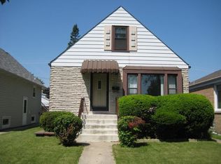 2570 Rhodes Ave, River Grove, IL 60171