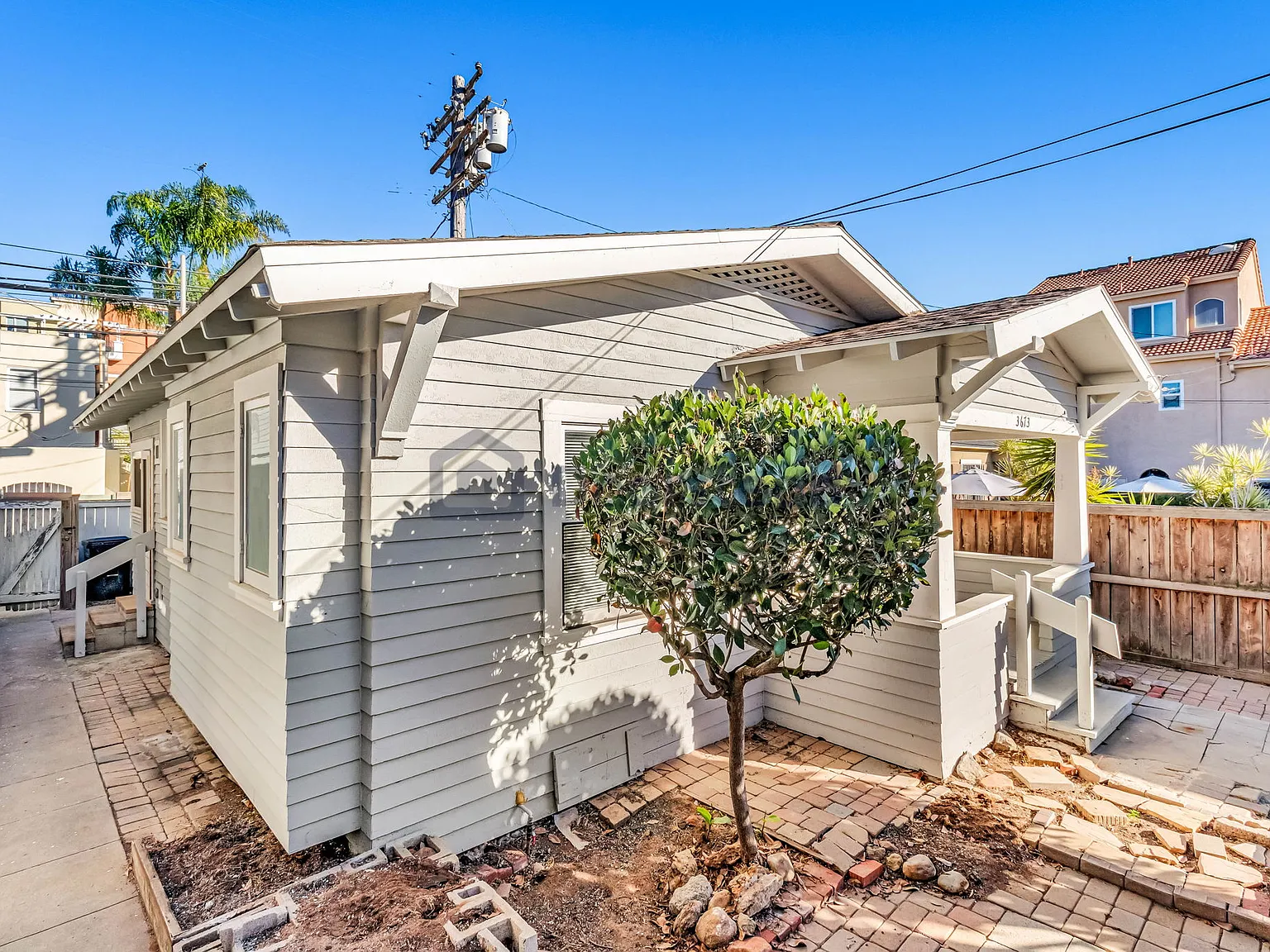 1 bed, 1.0 bath, 748 sqft, $3,145 — Photo 4