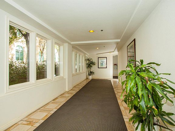 2nd image of 120 S Palm Dr APT 202