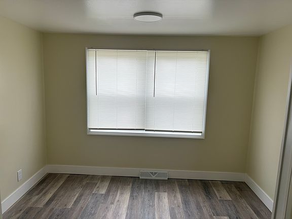 3rd image of 1964 Hertel Ave APT 1