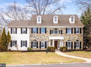 6910 Saint Albans Rd, Mc Lean, VA 22101