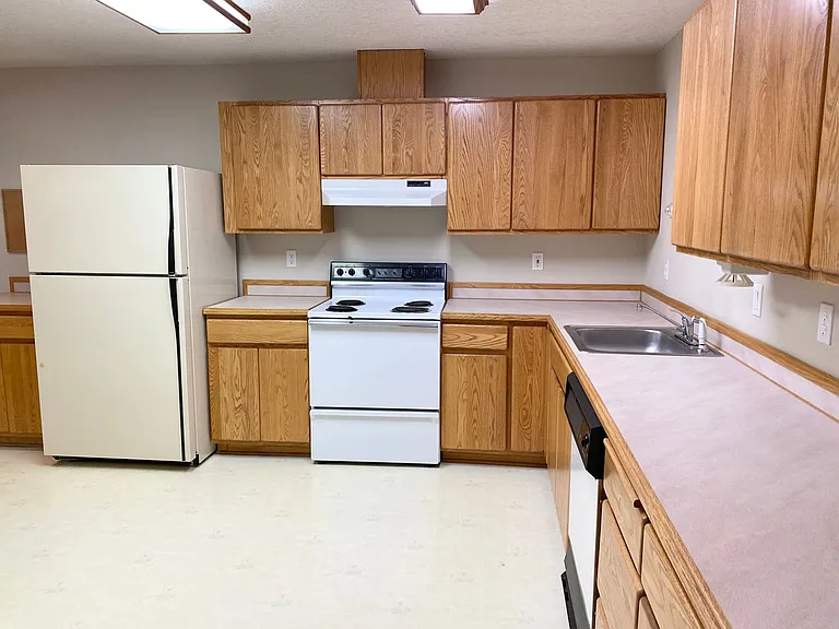 14241 NW Lakeshore Ct — Photo 30