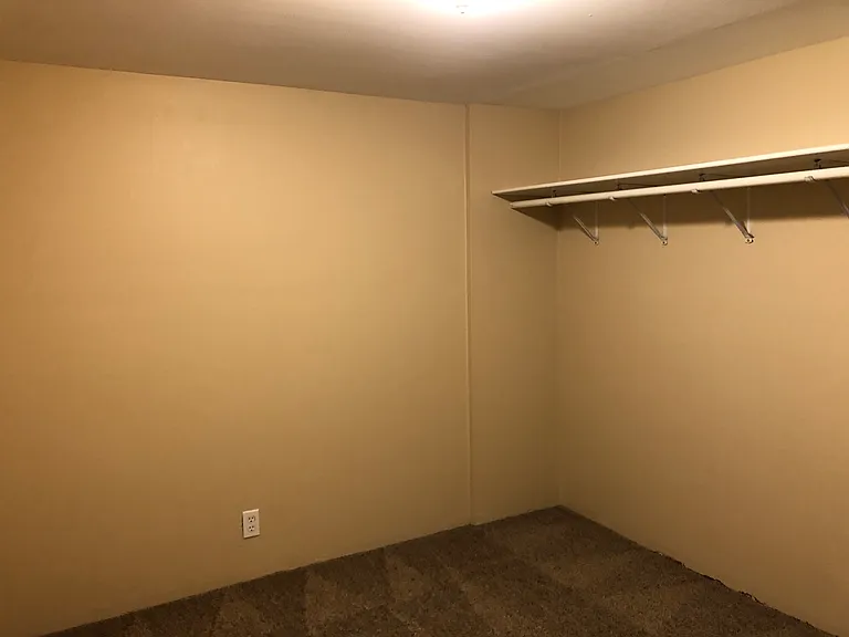 1408 Walnut St — Photo 8