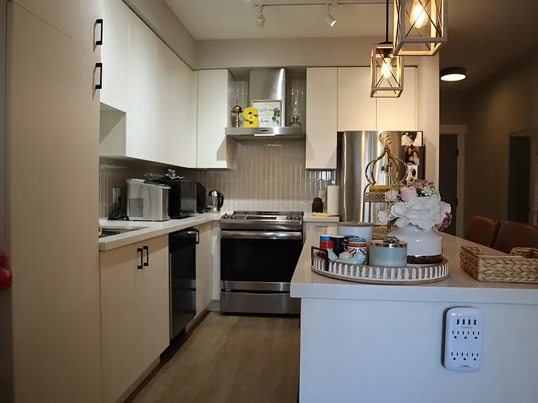 20838 78b Ave #B202 — Photo 7