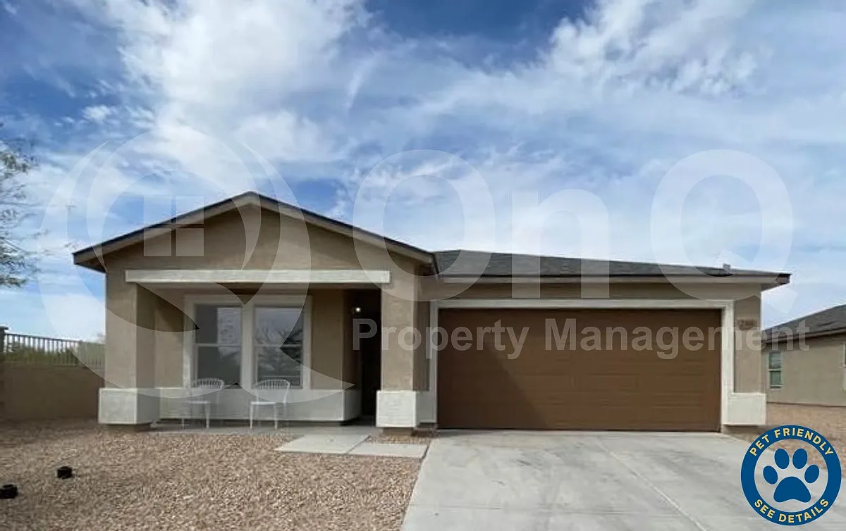 3 bed, 2.0 bath, 1202 sqft, $1,549 — Photo 1