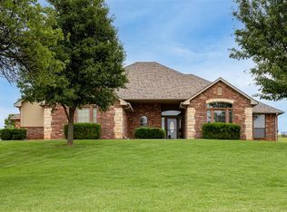 6574 Mint Julep Ln, Guthrie, OK 73044