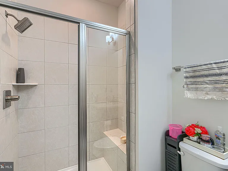 7142 Starmount Way — Photo 36