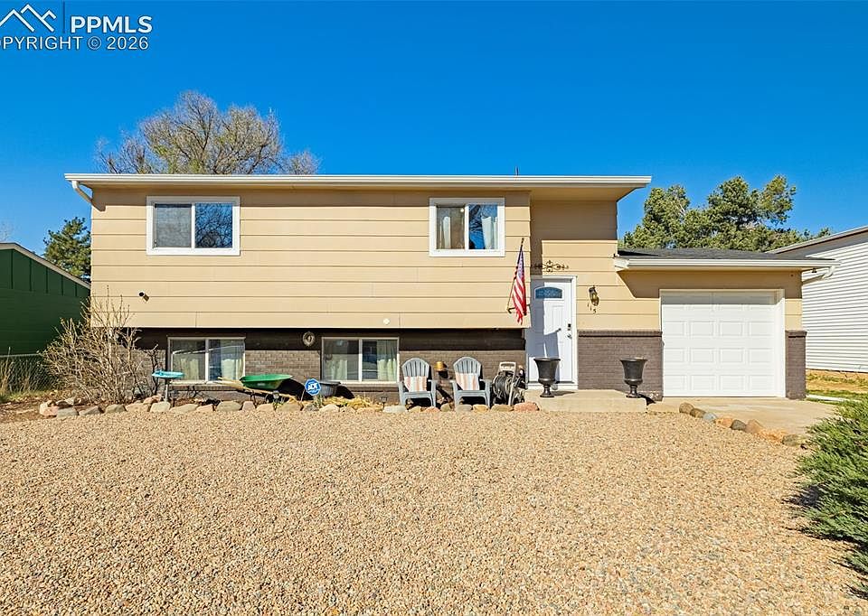 1st image of 115 Cherry Cir