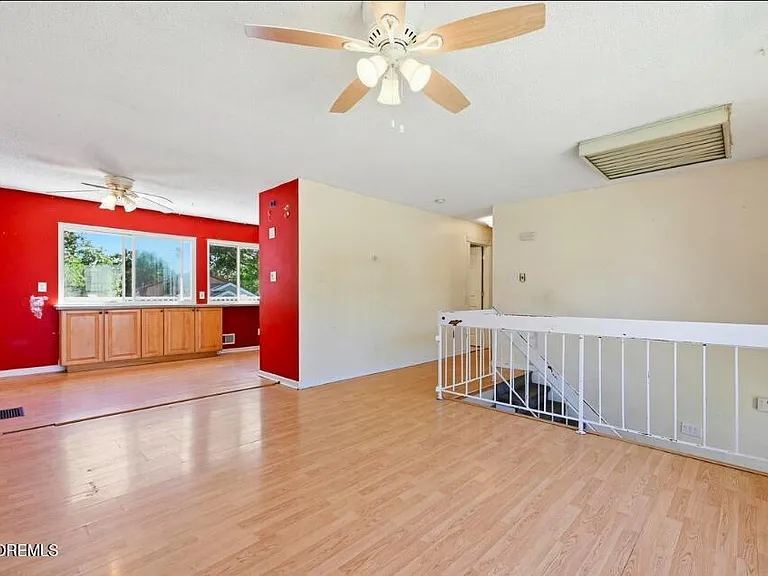 200 Pacific Ave — Photo 5
