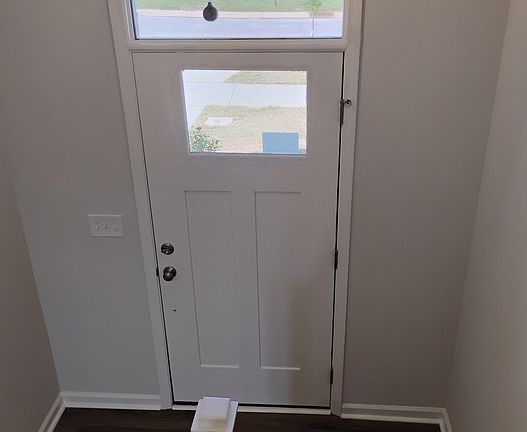 4th image of 1124 Bell Heather Rd