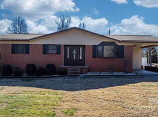 2546 Holly Hills Ave, Morganton, NC 28655