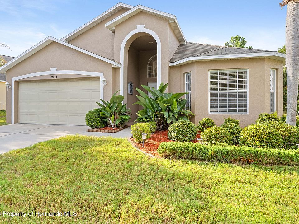 1st image of 13233 Bainbridge Way
