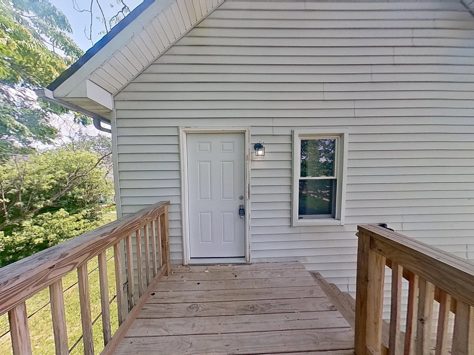 2 bed, 750 sqft, $1,000 — Photo 2