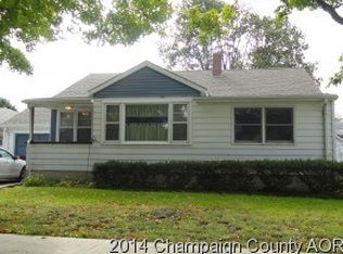 209 E Lincoln St, Arthur, IL