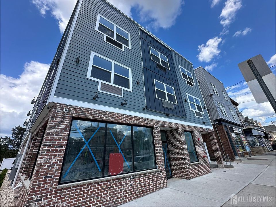 1st image of 213 French St #7