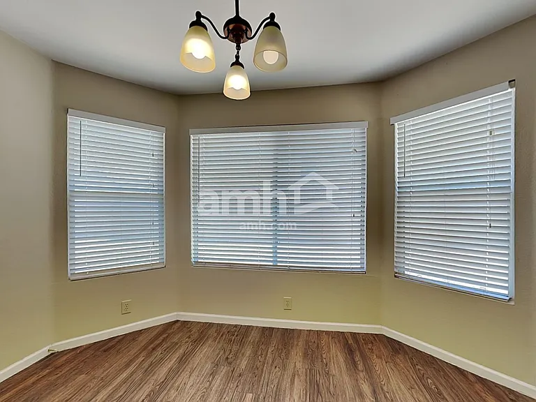10235 W Missouri Ave — Photo 10