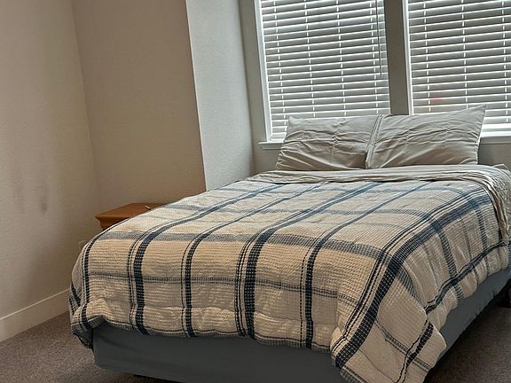 3rd bedroom (Upstairs)