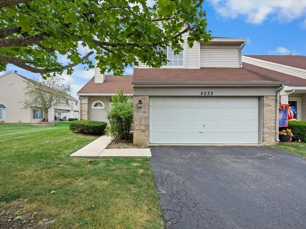 4233 Springlake Dr, Lake In The Hills, IL 60156
