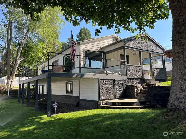 149 27th Street NE, East Wenatchee, WA 98802