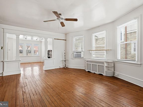 5th image of 221 S Easton Rd