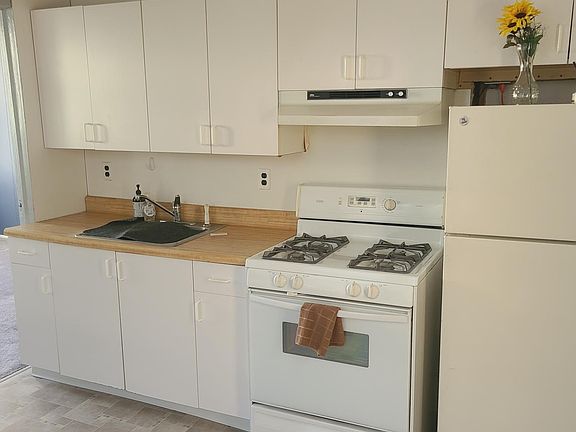 2nd image of 6644 75th St Floor 2