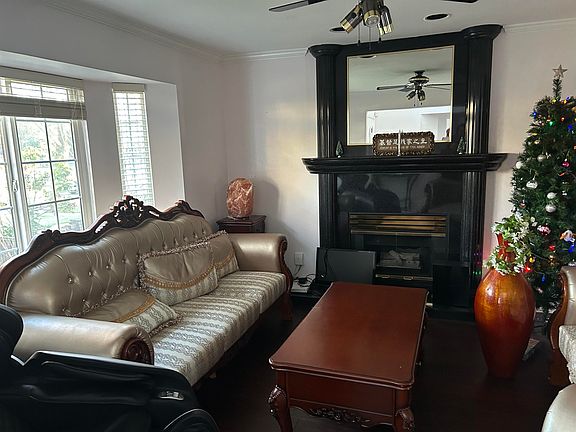 3rd image of 5510 Rumble St