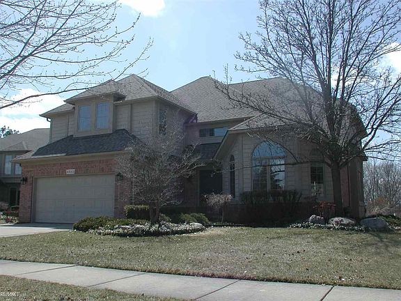 2nd image of 43063 Riverway Dr
