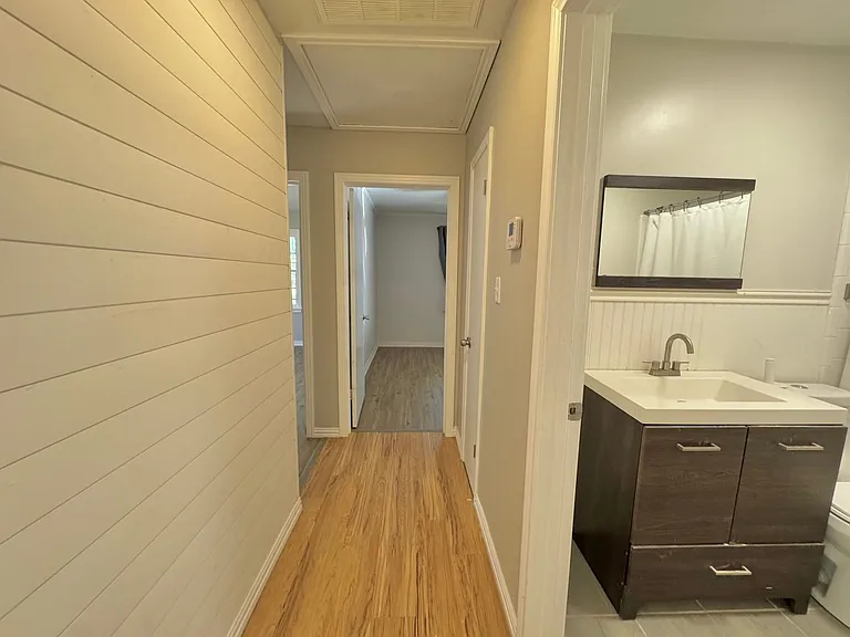 3901 Wood St — Photo 6