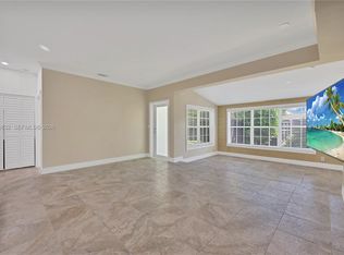 Gulfstream Estates, Hallandale Beach, FL 33009