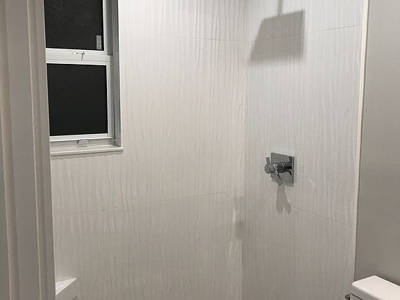 5th image of 3808 S Olive Ave