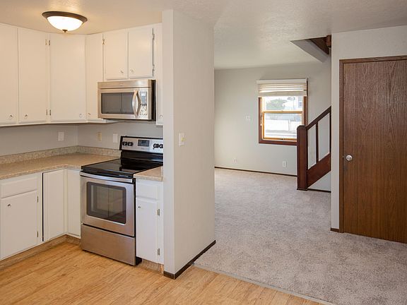 5th image of 1103 McCullens Ave