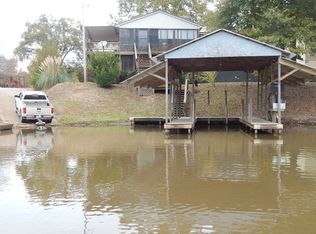 1008 Kincade Rd, Columbus, MS 39702