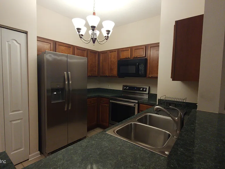 8601 Beach Blvd #705 — Photo 10