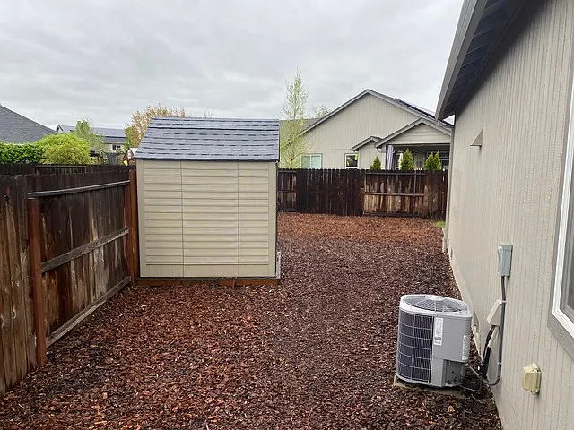 530 Woodlark Dr — Photo 9