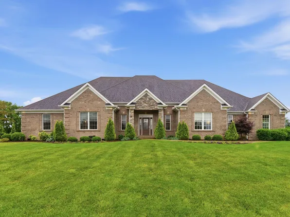 305 Crestridge Trl, Nicholasville, KY 40356