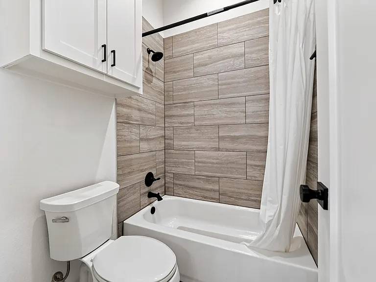 4761 Sarah Dr — Photo 12
