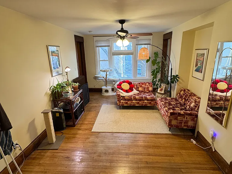 2530 Dupont Ave S #204 — Photo 6