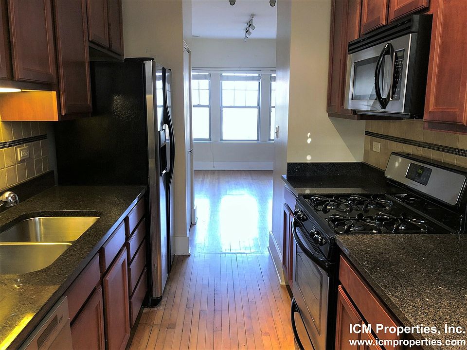 1st image of 3453 N Wolcott Ave #2F