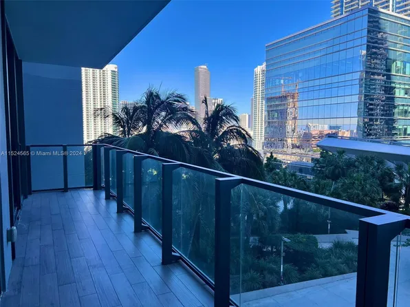 88 SW 7th St APT 903, Miami, FL 33130