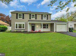 8 Mariner Ln, Willingboro, NJ 08046