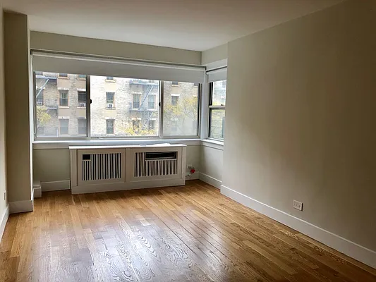 Rented by Stonehenge NYC LLC | media 12