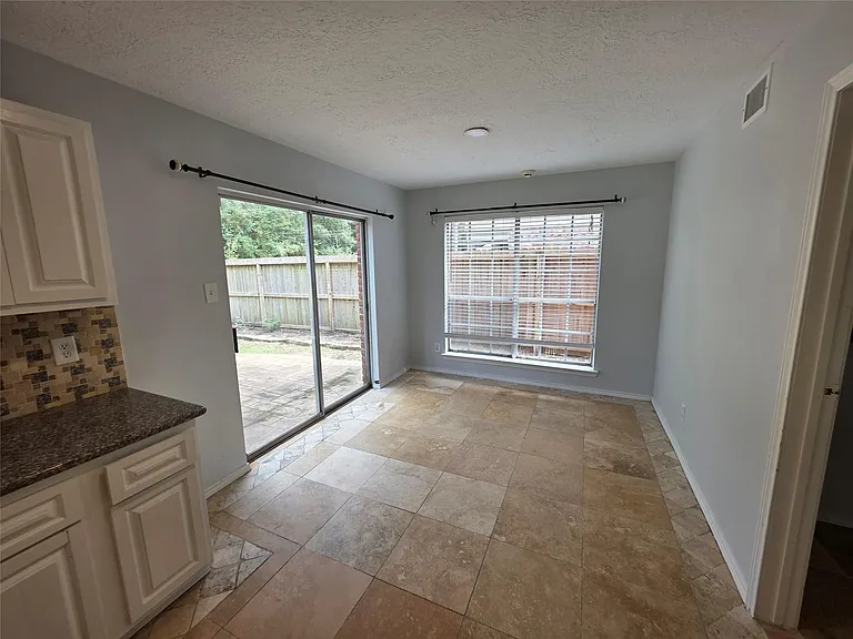 8 Fawnchase Ct — Photo 9